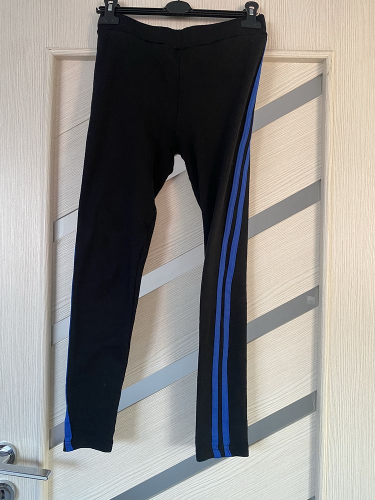 Pantaloni de trening colanti