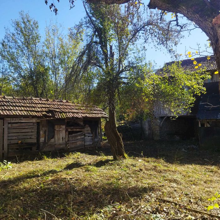 Продавам къща в село Микре