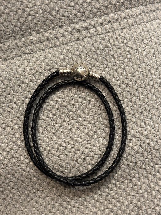 Brațara Pandora de piele neagra