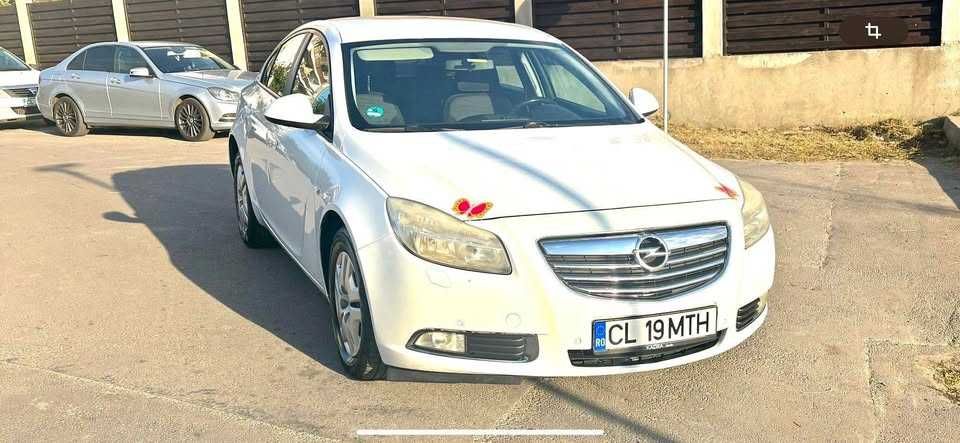 Vand sau schimb Opel Insignia 2010