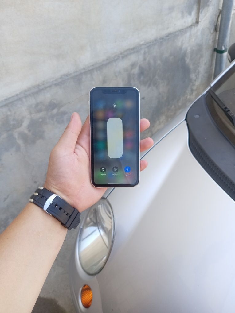 Iphone xr 128 srochna