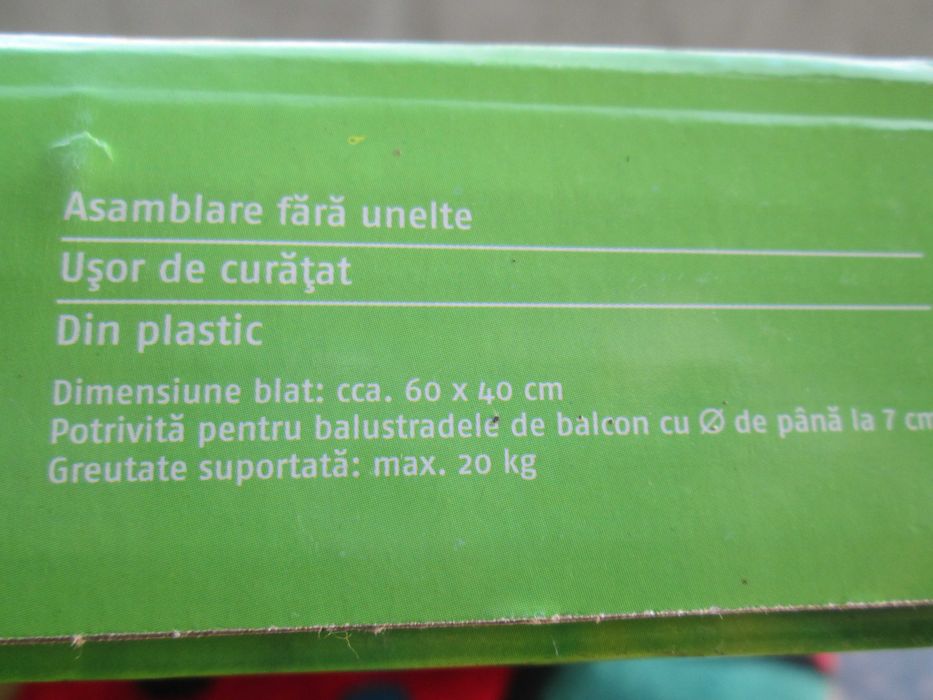 masa pliabila nou  de atarnat