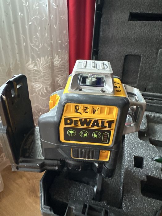 Laser DeWalt DCE089D1G-QW