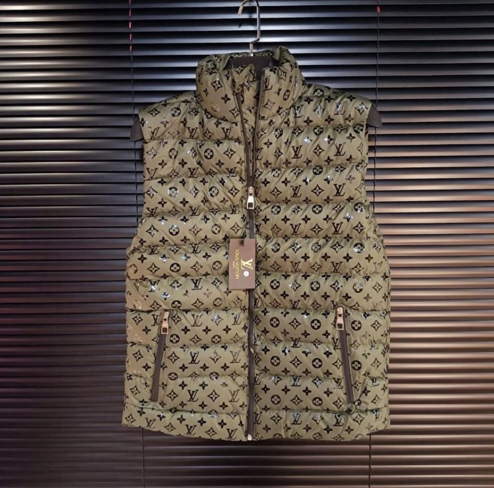 Vestă Louis Vuitton