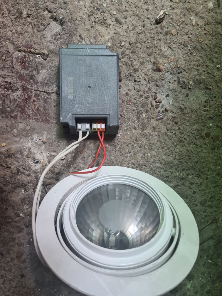 15 spoturi tavan 18cm