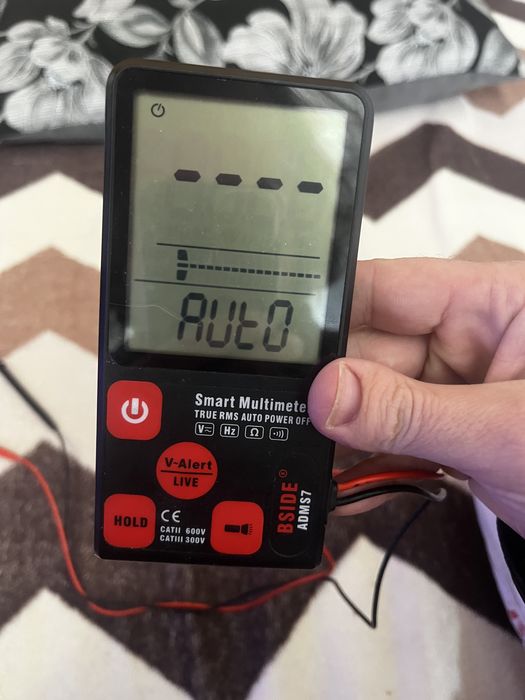 Multimetru Digital cu afisaj mare