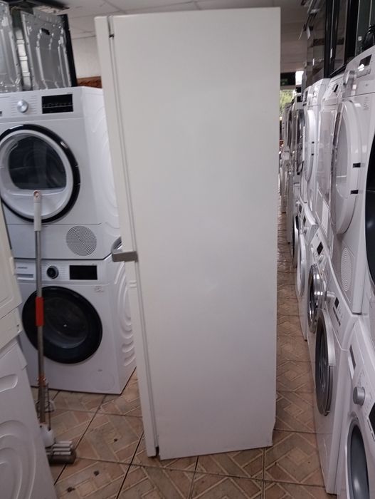 XXL вертикален фризер с 8 чекмеджета Миеле Miele 2 години гаранция!