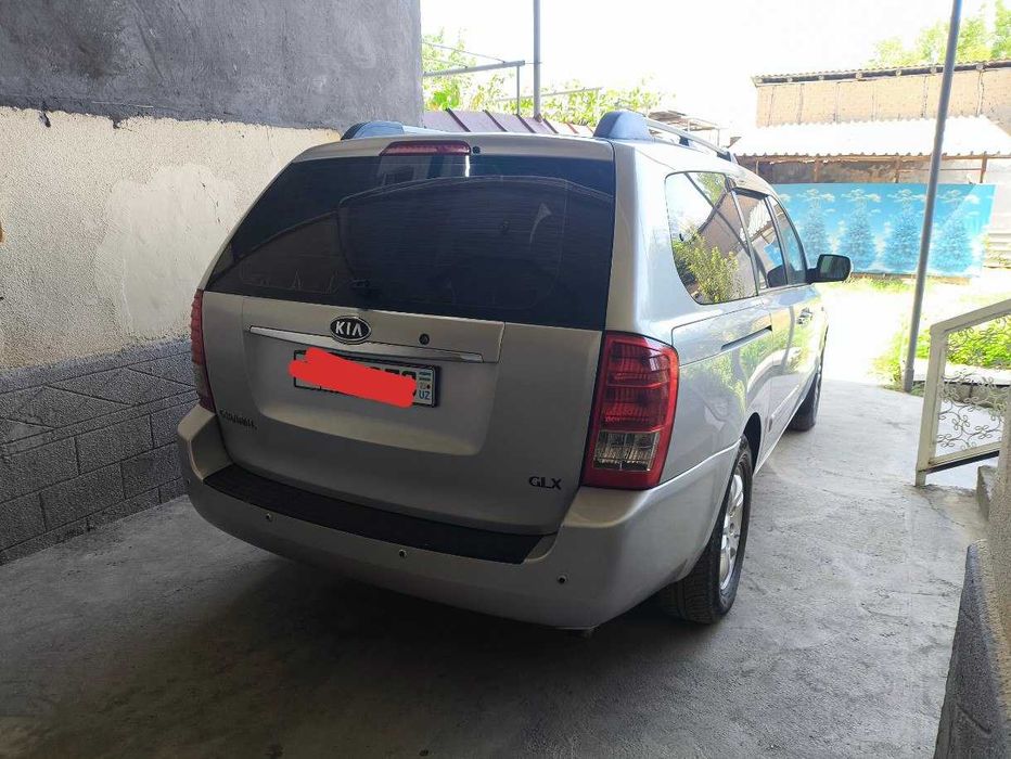 Такси в горы, поездка на Чарвак, Пирамиды, Бочка kia carnival