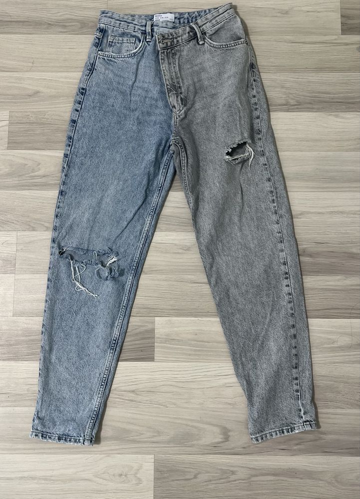 Дънки Bershka.