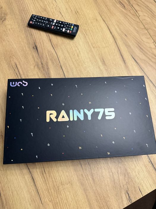 Rainy 75RT клавиатура