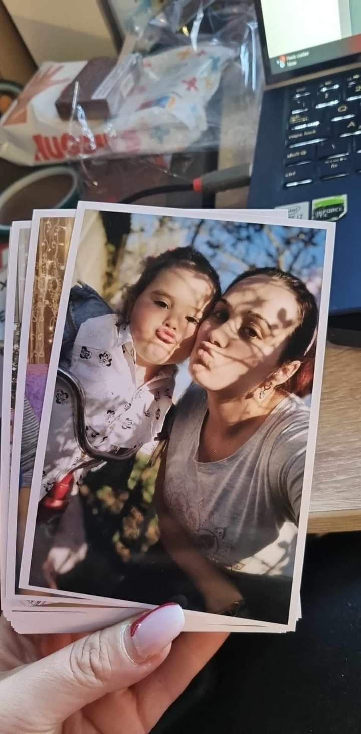 Poze album foto lucioasă