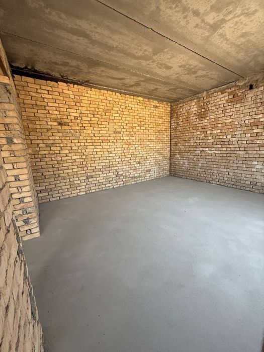 Sayram Village ор; Максим Горкий Буз Базар 3.3 соток коробка 450 кв.м