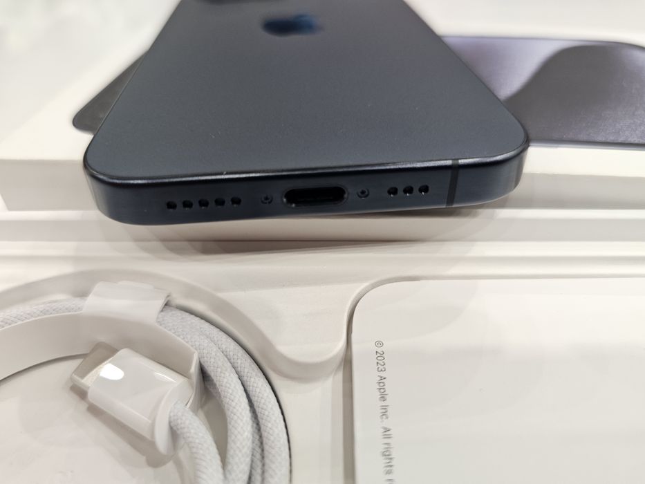 Iphone 15 pro 128gb blue