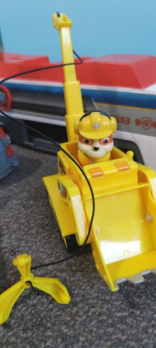 Vehicule/ mașinuțe Patrula catelusilor și Rulota