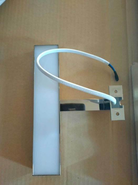 Oglinda baie cu lampa led