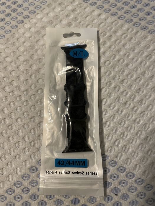 Curea textila pentru ceas