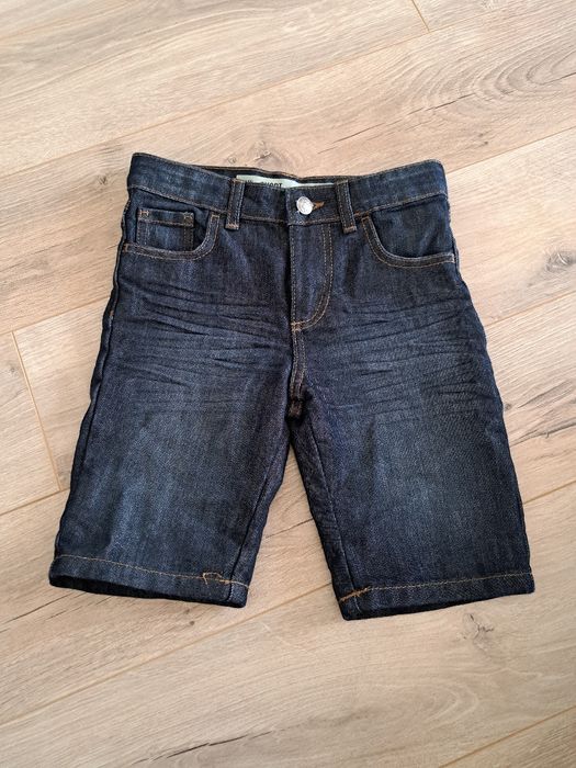 3 perechi de pantaloni scurti. Primark, H&M