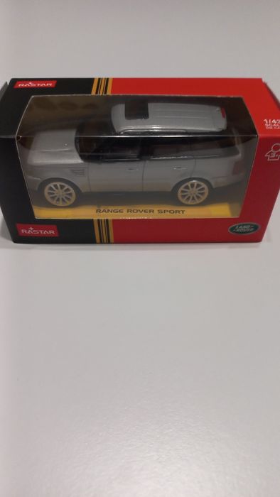 Vând mașinuțe de metal