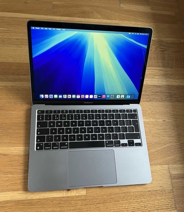 Apple MacBook Air 13 M1 16GB RAM 512GB SSD 8C CPU 8C GPU baterie 92%