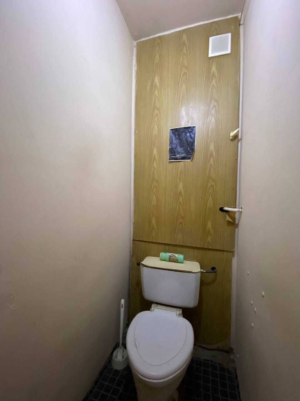 м.Х.Алимжана Дархан московские высотки 1-комн 15/18 50 м² без ремонта