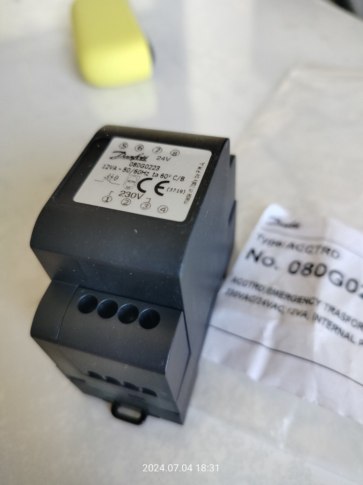 Продавам  трансформатор Danfoss от 230 V-24 V