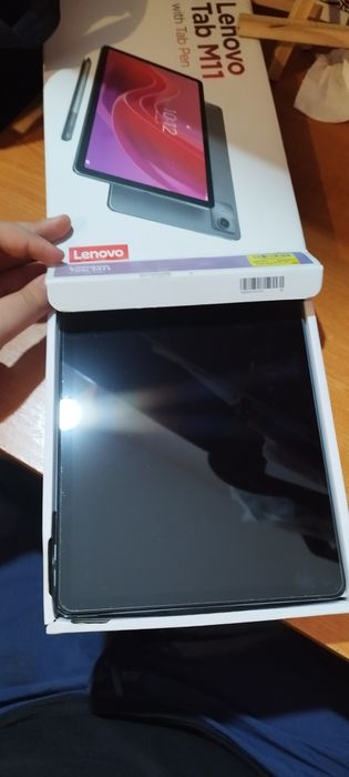 Lenovo tab m11,8g RAM