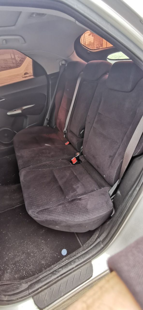 Седалки от Honda civic 8 hatchback 2008