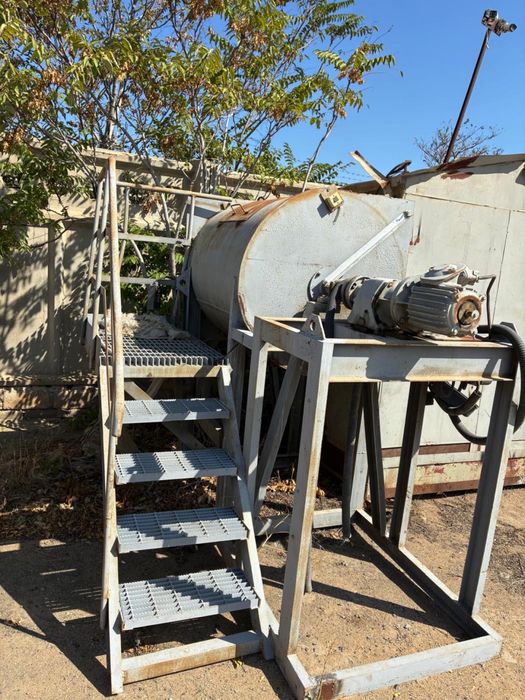 Миксер для раствора 1 куб