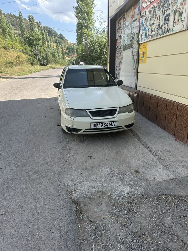 Moshina sotilladi