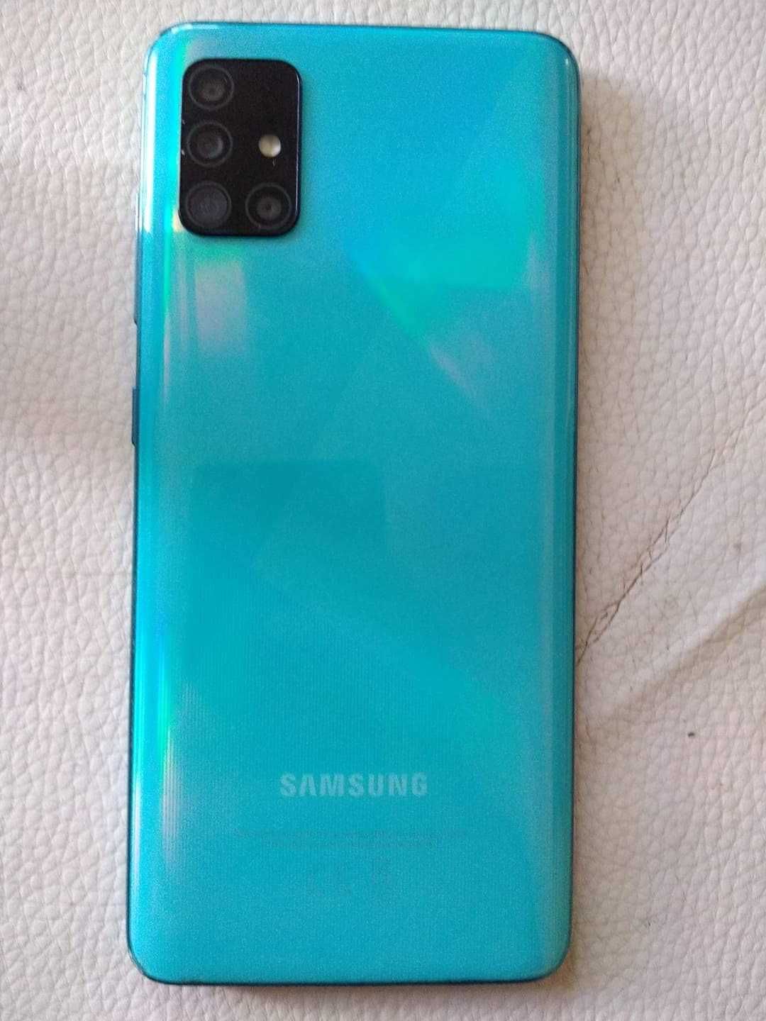 Продавам Samsung a51
