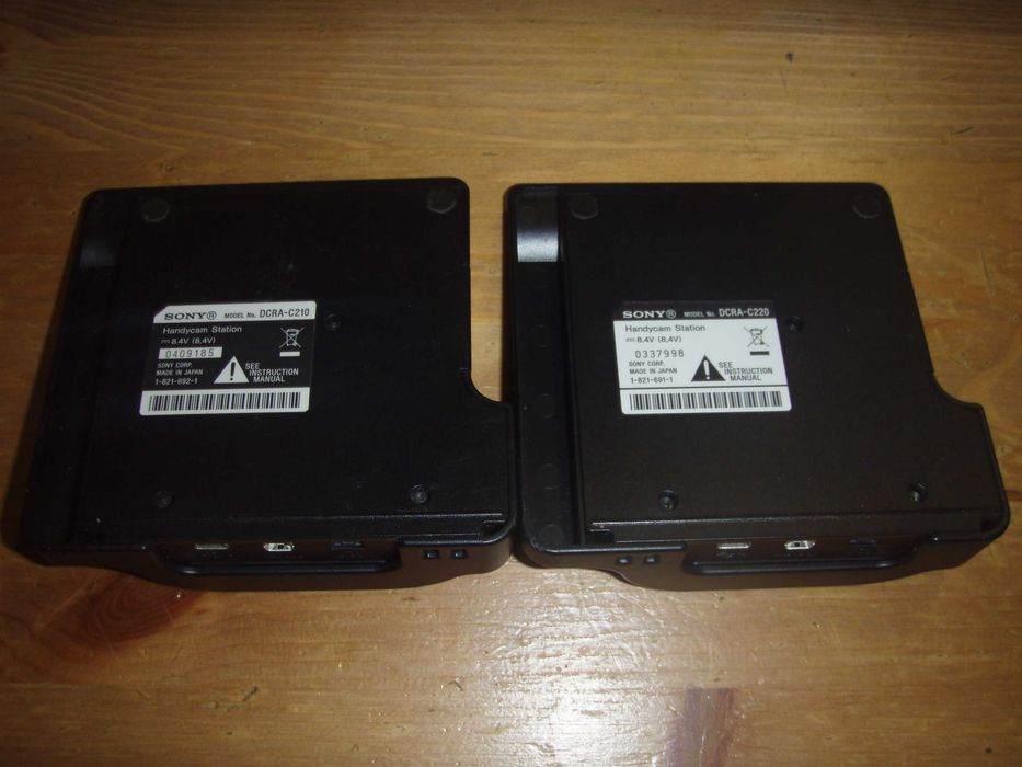 Docking station camera video Sony DCRA-C210 DCRA-C220