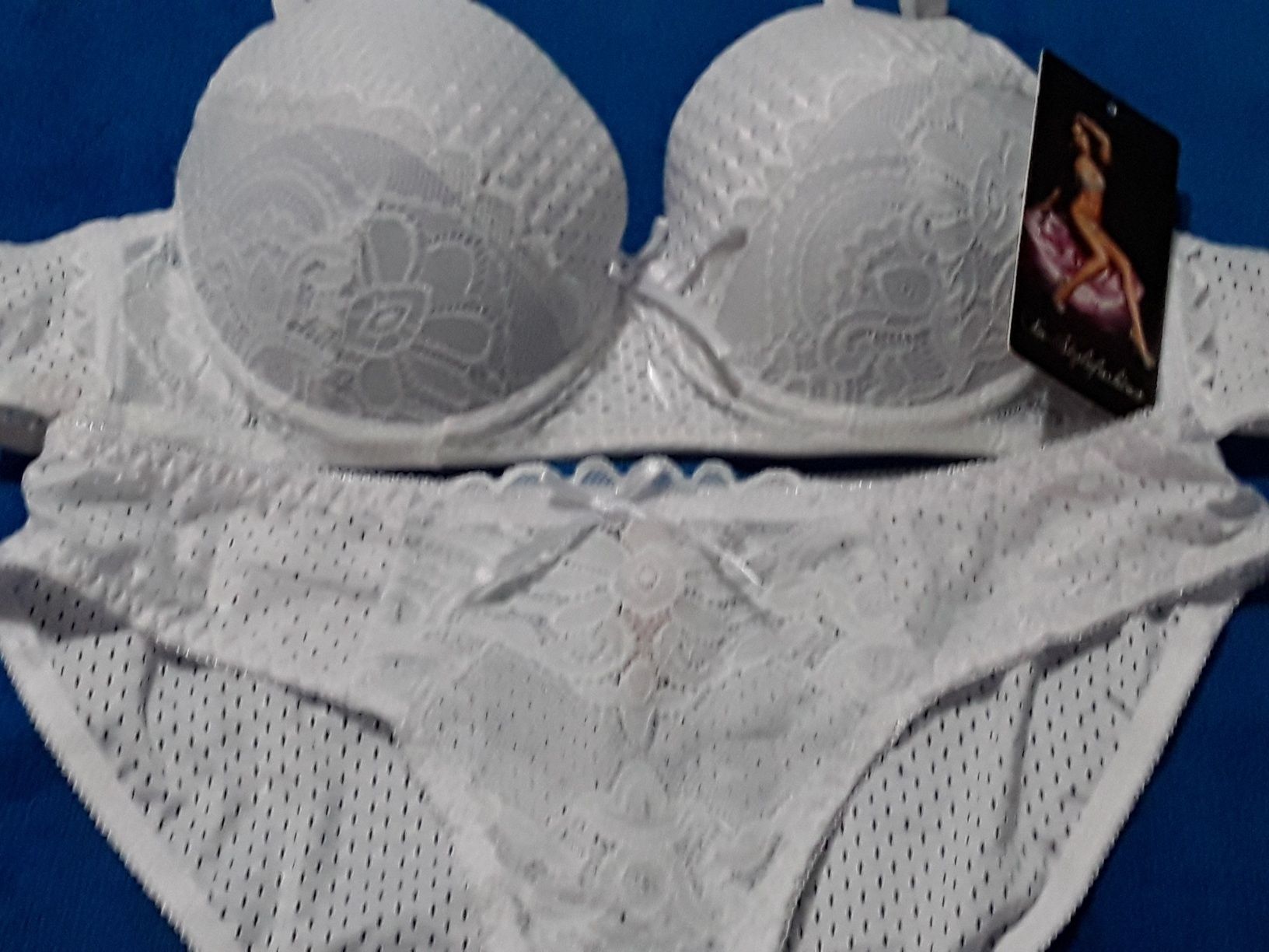 Vand Set  Lenjerie Nou