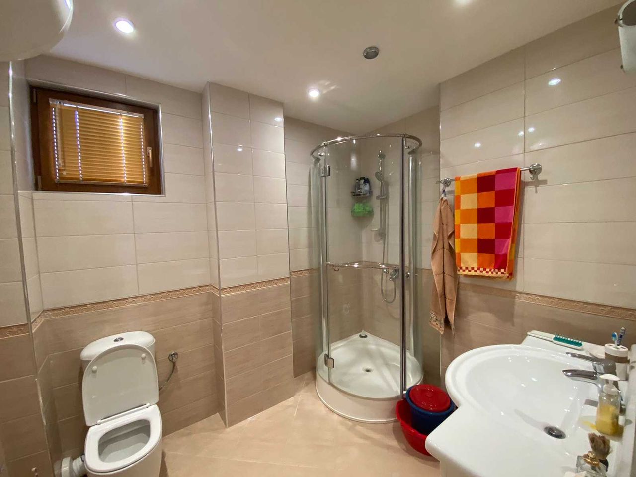 Продава се Къща в Баня - 390 кв.м за 744 €/кв.м - Снимка #13