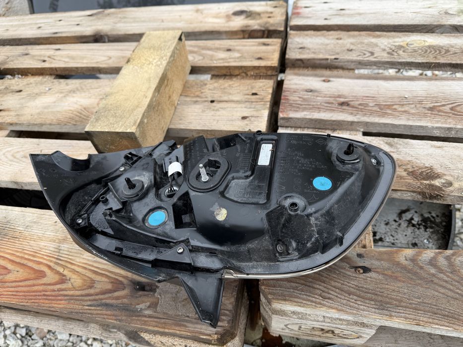 Стоп Renault Zoe