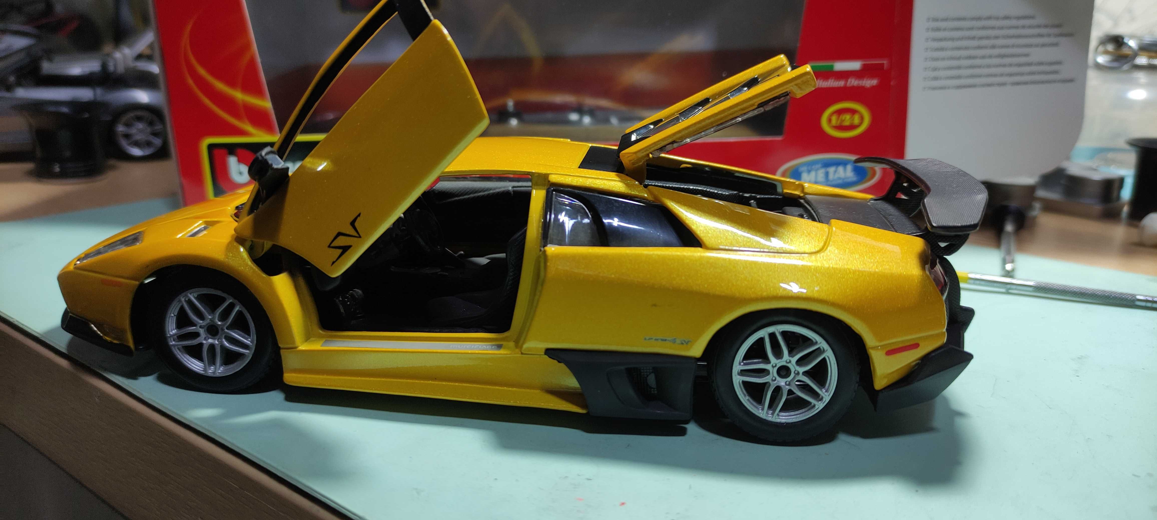 Модельки автомобилей фирмы Bburago 1:24