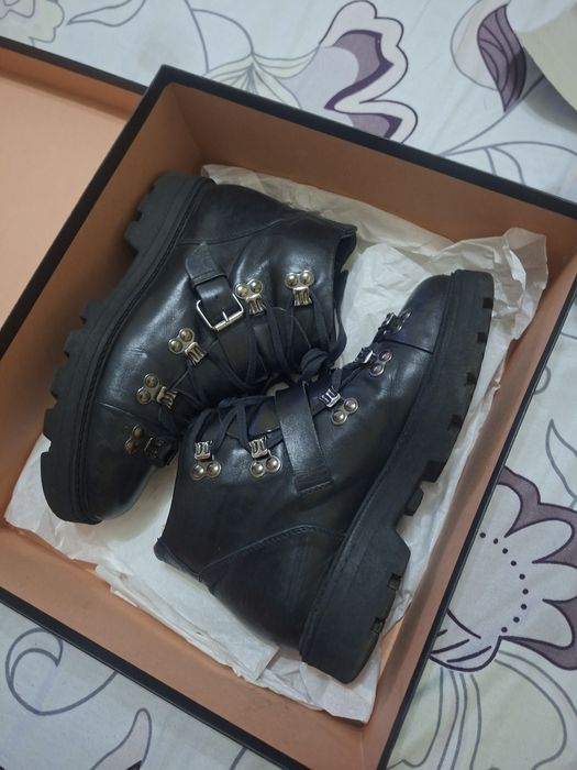 Vand ghete MUSETTE, din piele, nr. 36, in condiții