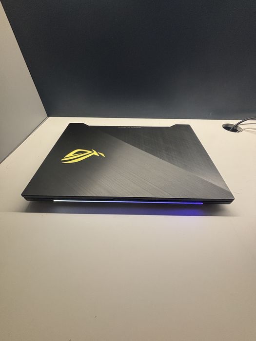 Laptop gaming asus rog strix