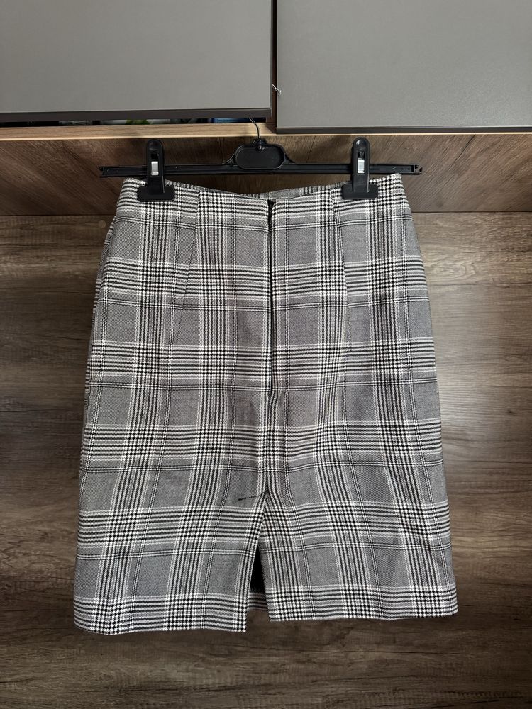 Юбка H&M в отличном состоянии