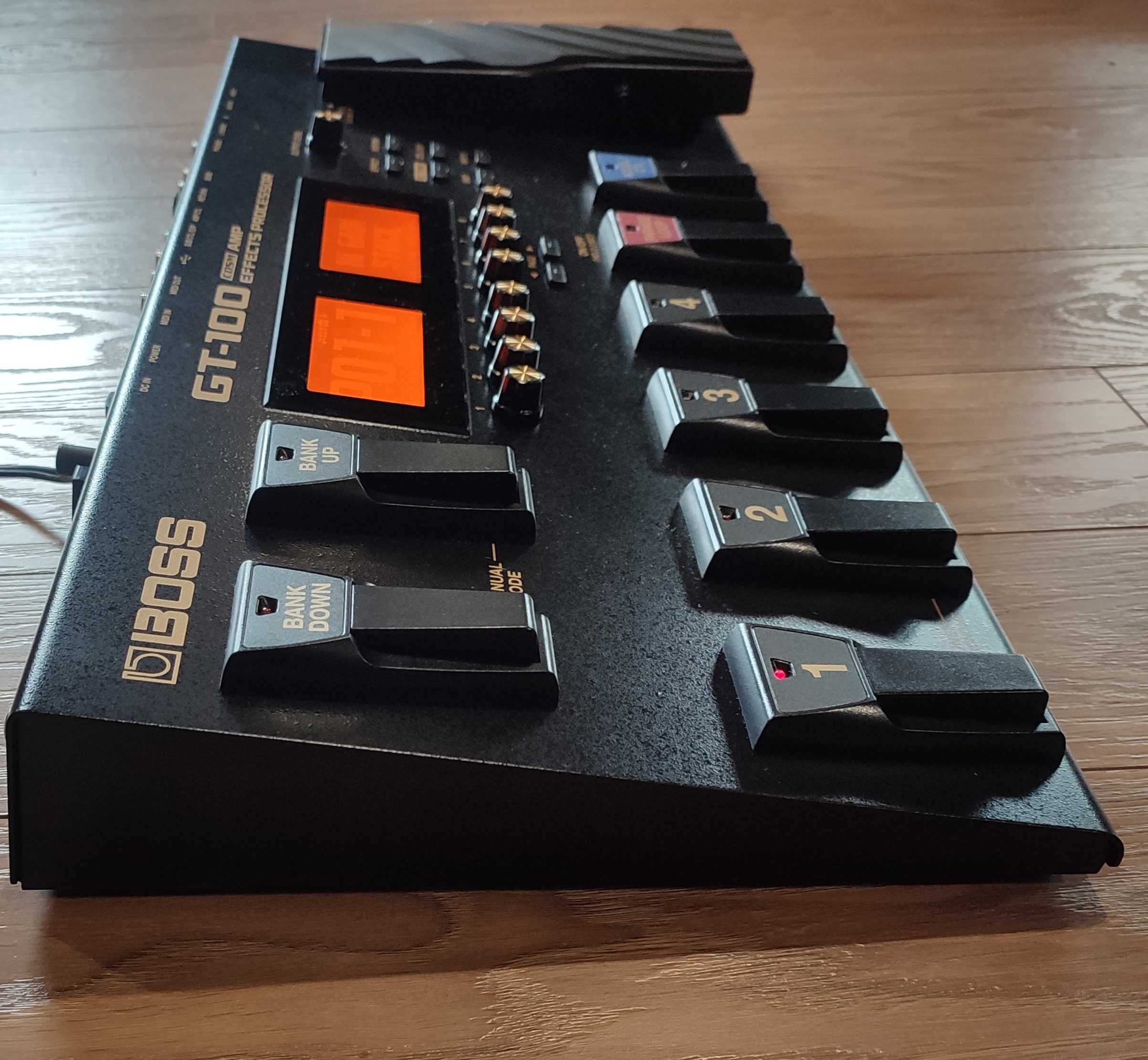 Boss GT 100 Процесор за китара