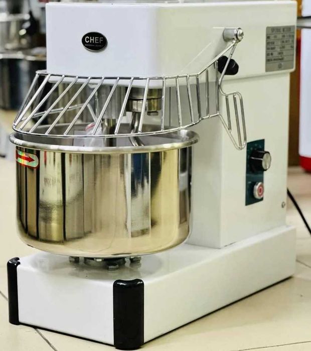 Тестомес профессиональный на 10 литров.