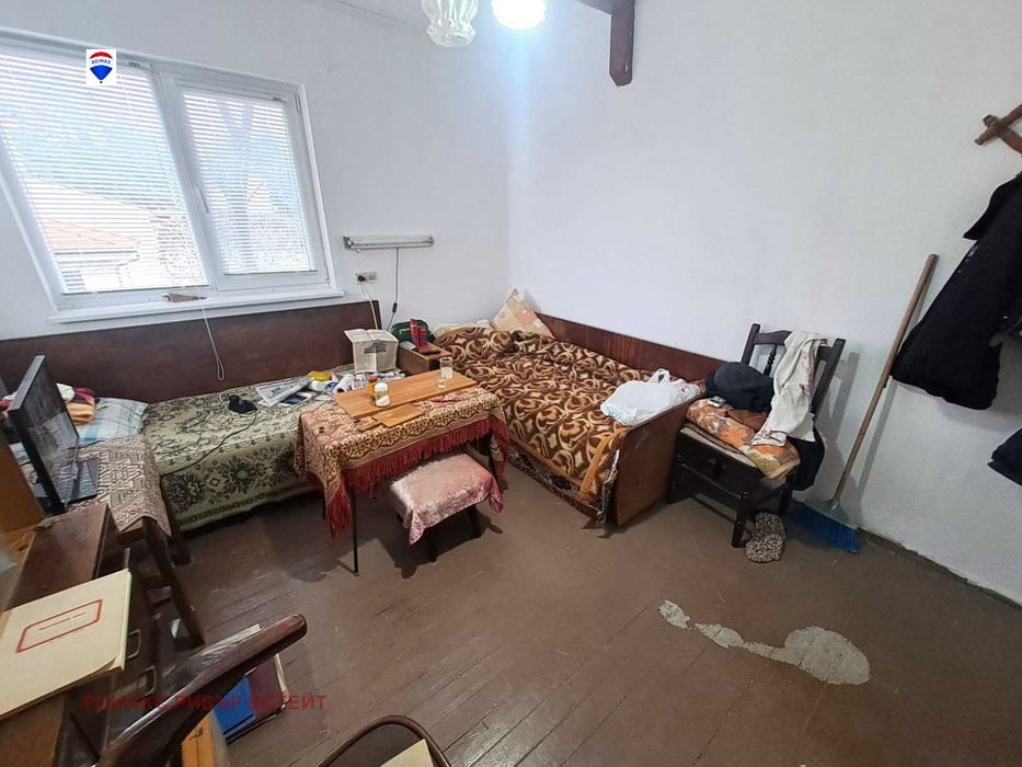 Селска къща за продажба в с. Пиргово