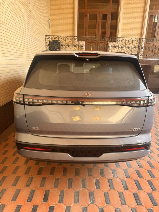 Dongfeng 008 Ultra 2025 hybrid