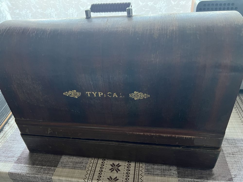 Ретро шефна машина Typical