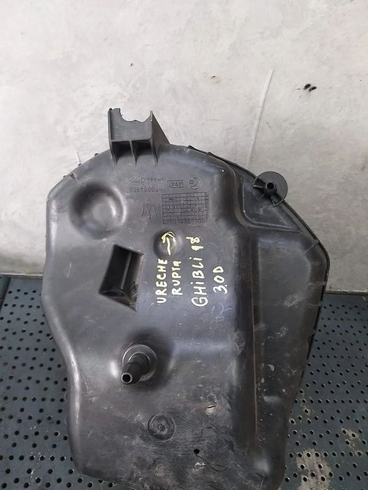 Carcasa filtru aer 3.0 d maserati ghibli m157 670004602