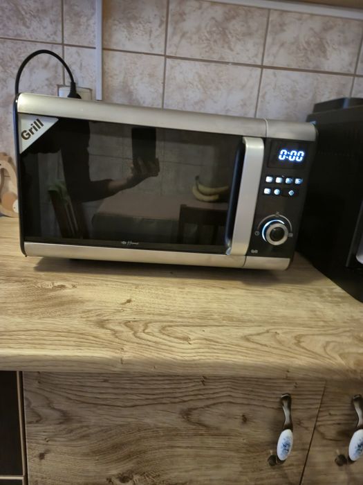 Cuptor cu microunde