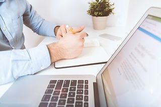 Colaborare-consultant în asigurari, multinationala