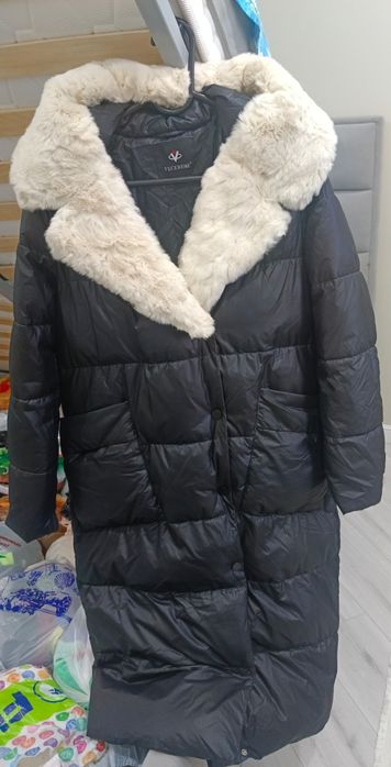 Продам зимний пуховик