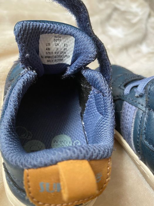 Бебешки обувчици за прохождане