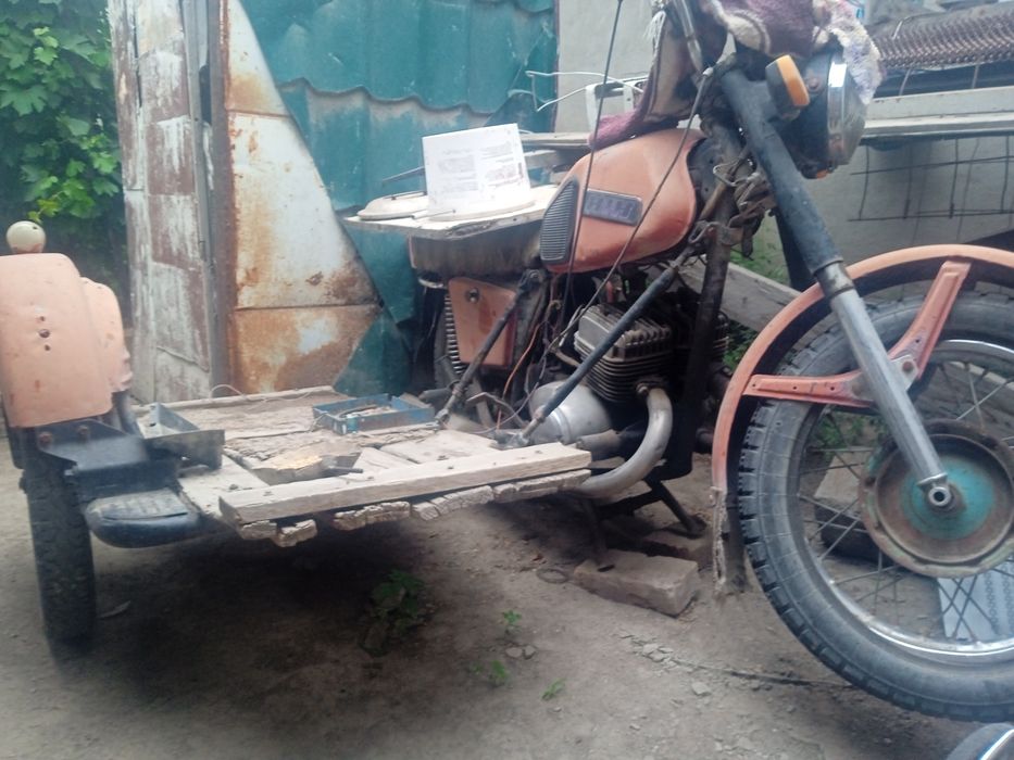 продам на запчасти иж юпитер