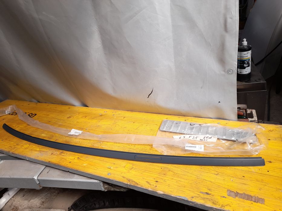 Лайсна багажник таван ново   BMW X3 F25